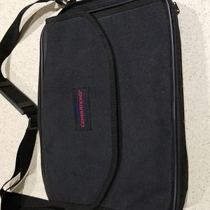 Multifunctional black bag like new